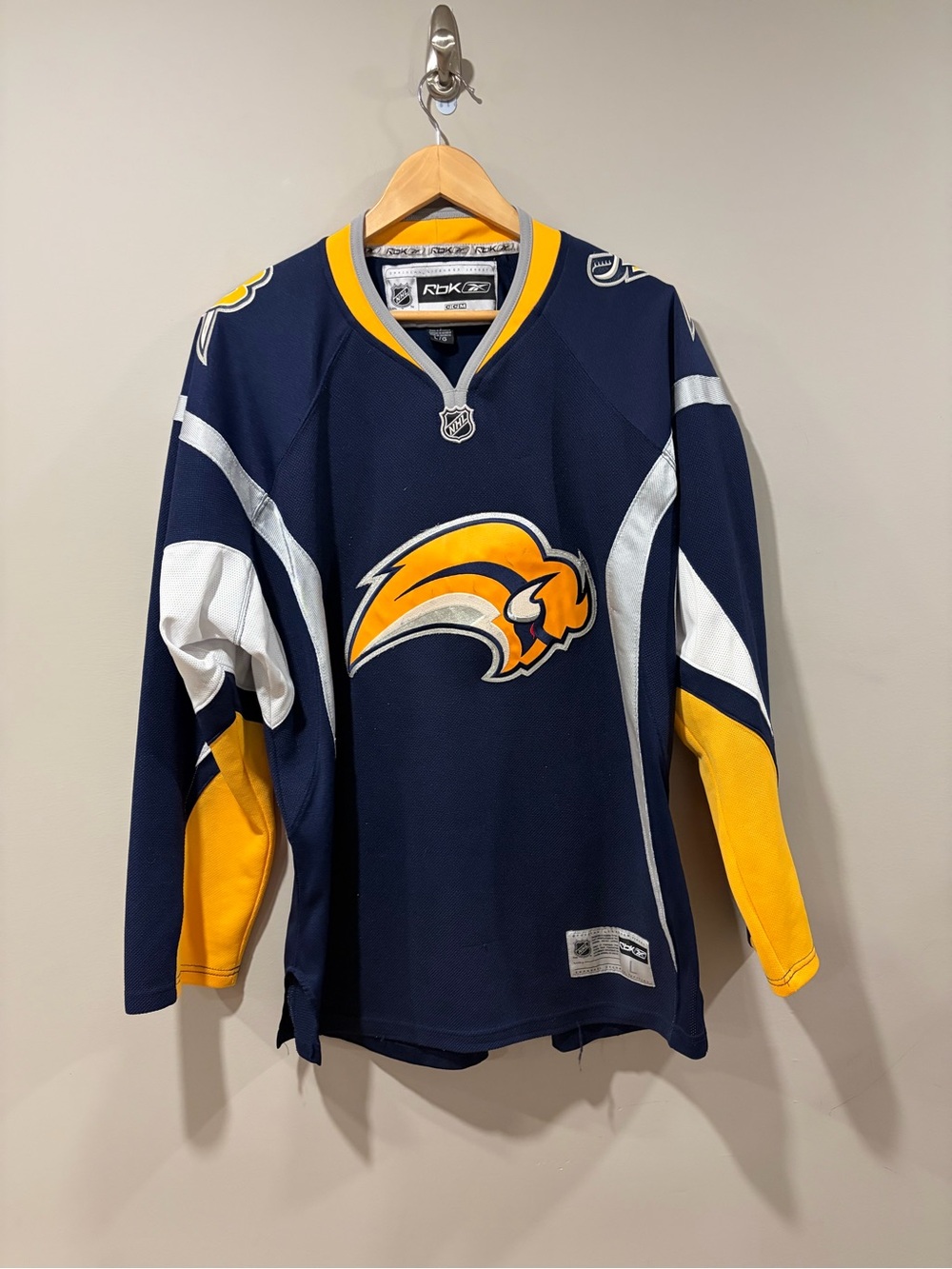 Vintage Reebok Buffalo Sabres NHL Hockey Jersey